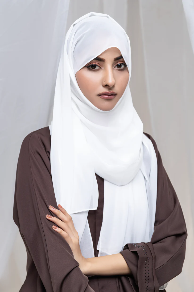 Plain Gerogette Hijab (Pure White) - Image 2